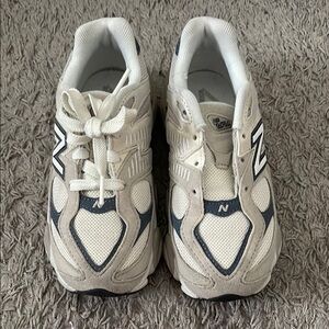 Kids New Balance beige 9060